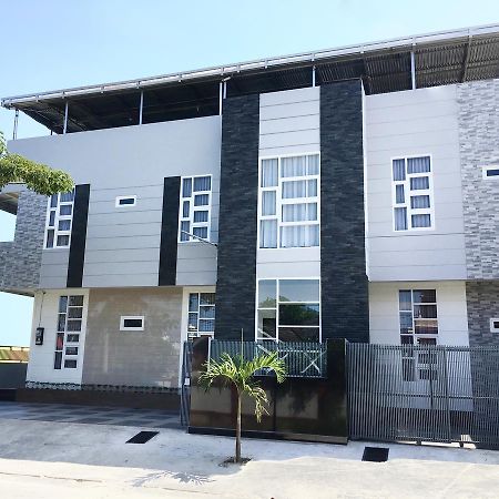 Grand Mulia Guest House Balikpapan (Borneo) Exterior photo